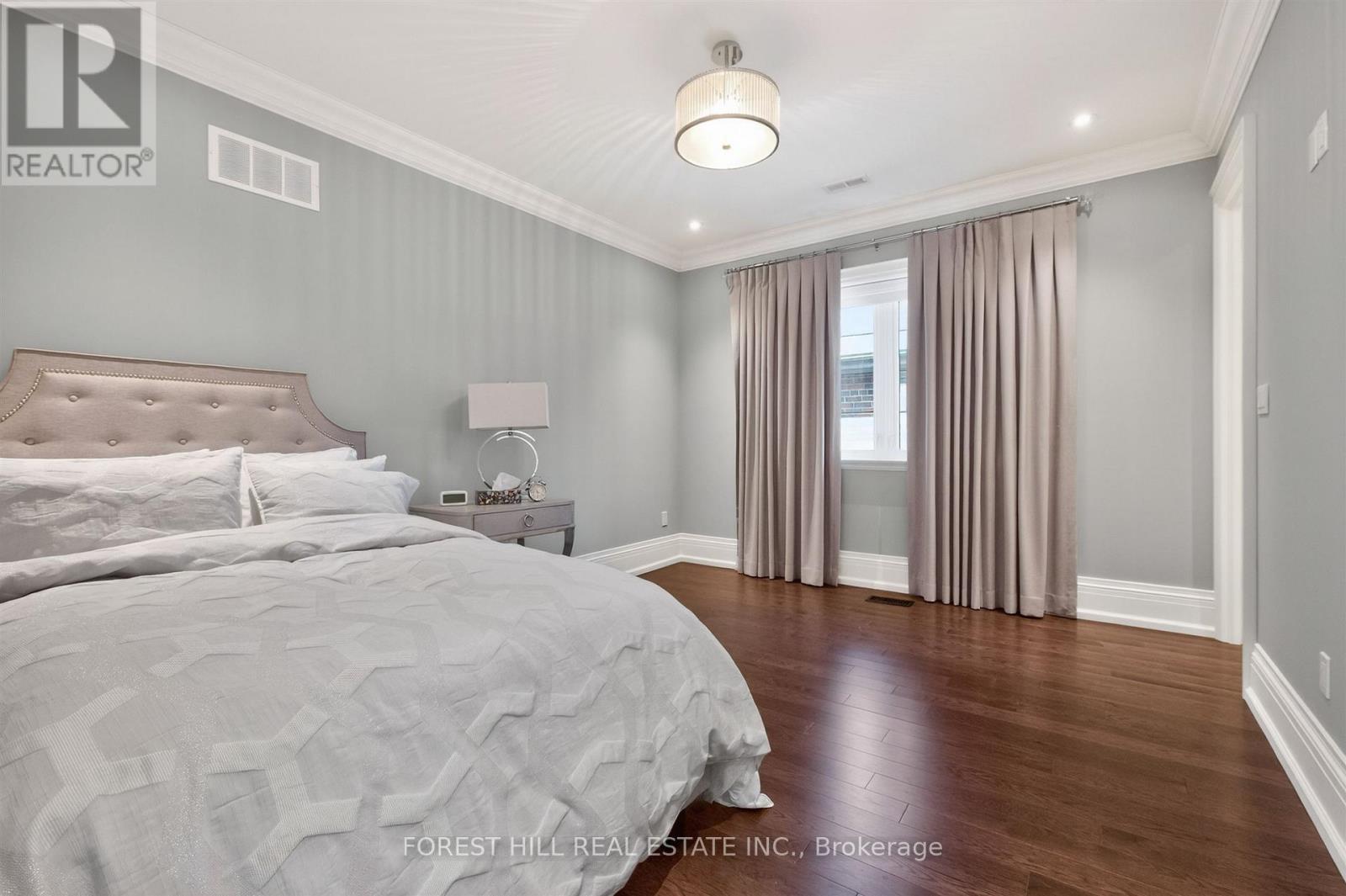 326 LYTTON BOULEVARD Toronto (Lawrence Park South), ON M5N 1R8