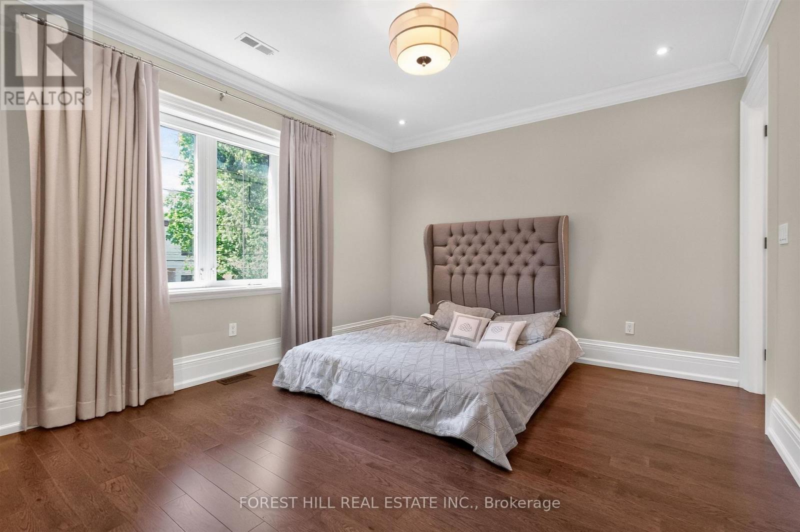 326 LYTTON BOULEVARD Toronto (Lawrence Park South), ON M5N 1R8