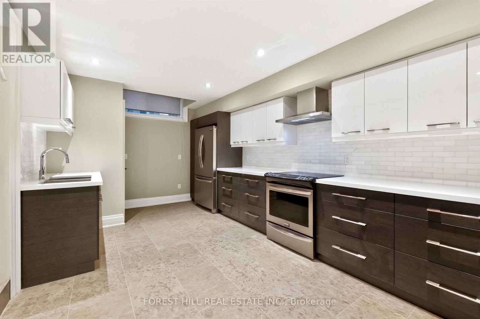 326 LYTTON BOULEVARD Toronto (Lawrence Park South), ON M5N 1R8