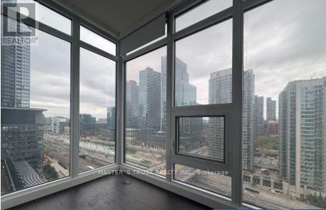 1911 - 1 Concord Cityplace Way, Toronto, Ontario  M5V 0X3 - Photo 5 - C13414048