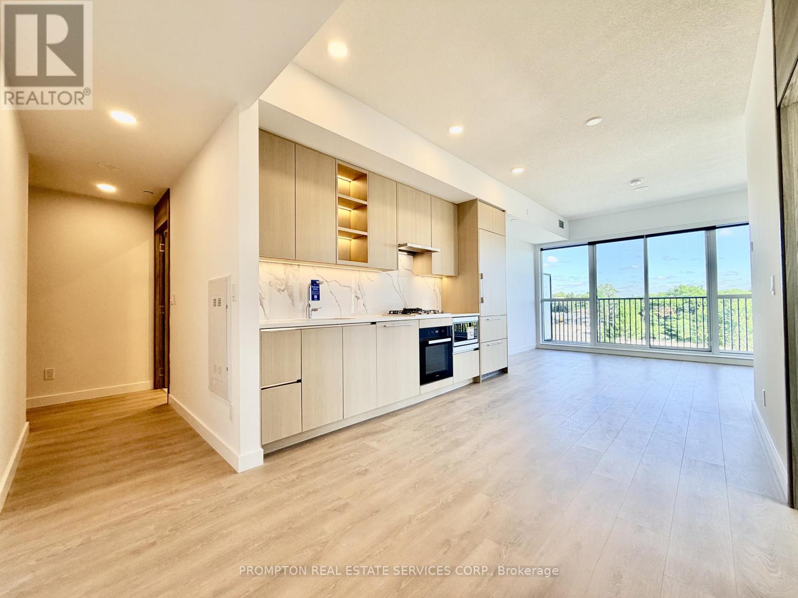 529 - 75 BILLES HEIGHTS, Toronto, Ontario
