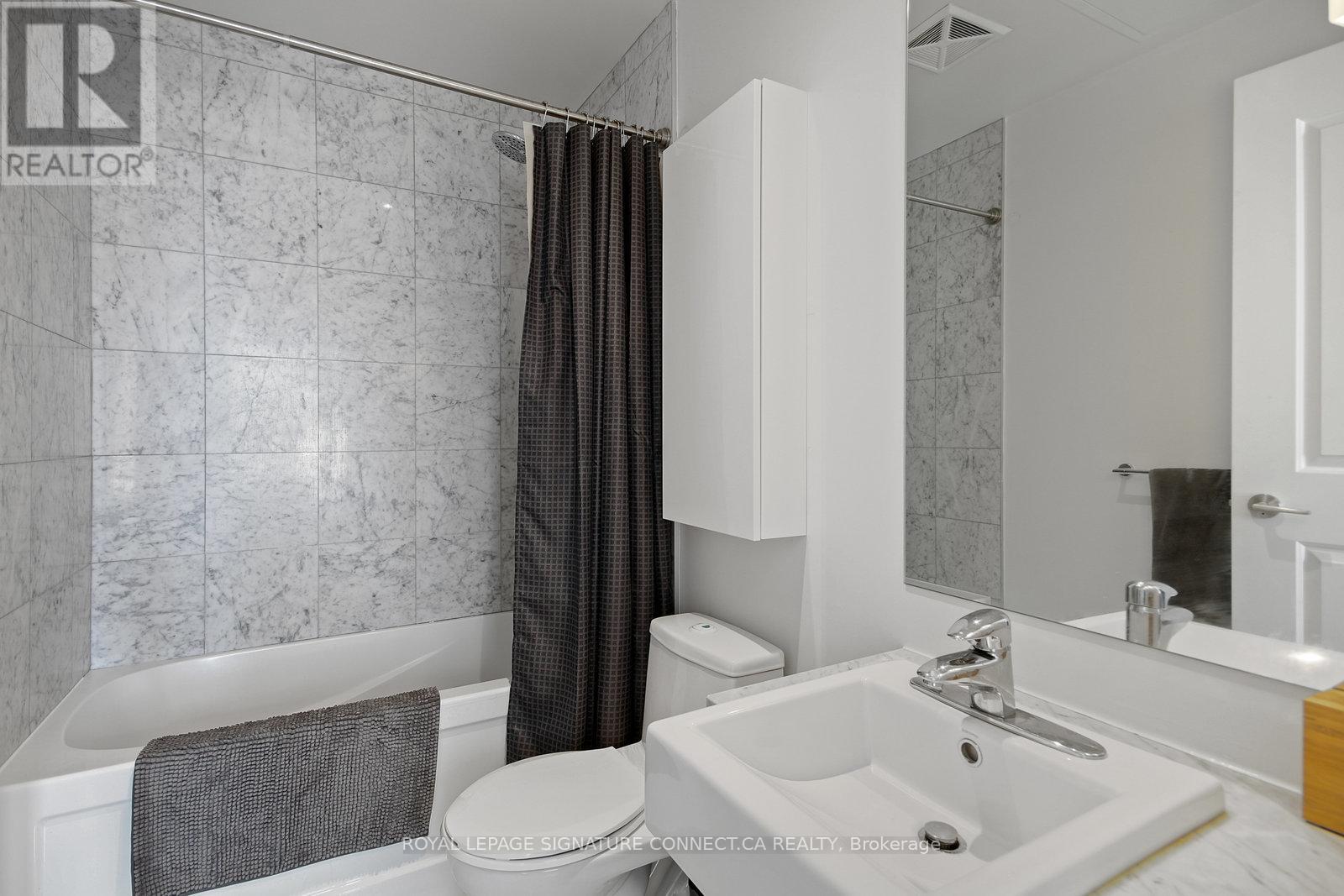 808 - 8 The Esplanade, Toronto, Ontario  M5E 0A6 - Photo 21 - C13414176