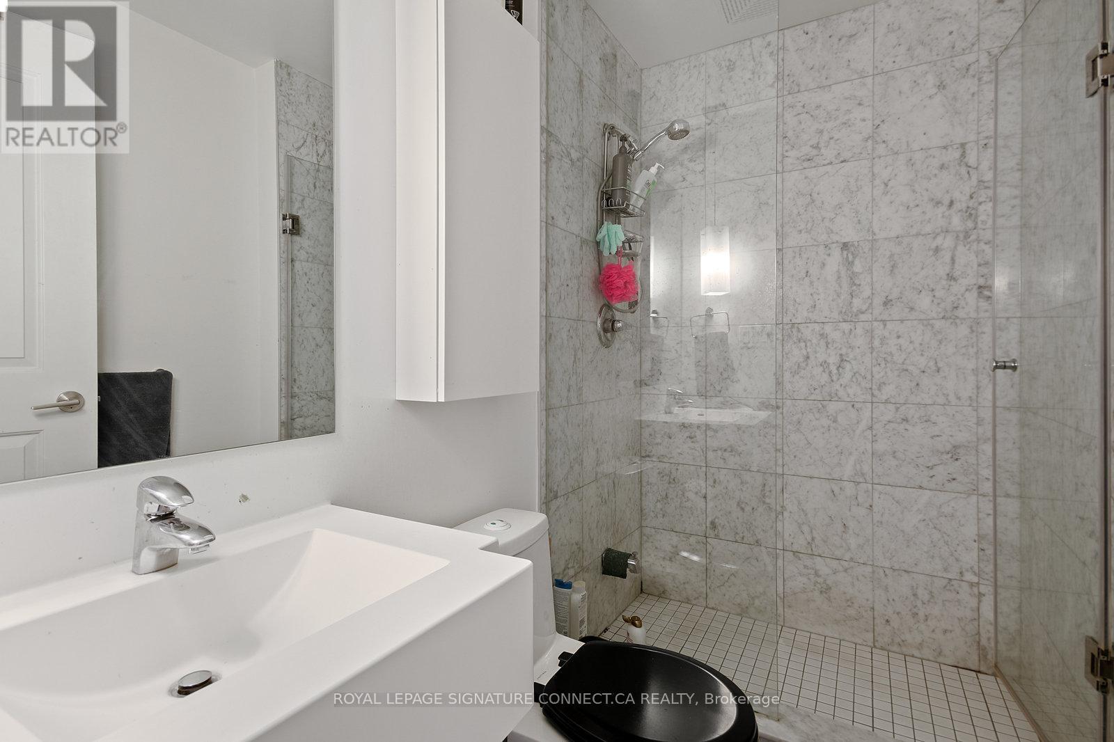 808 - 8 The Esplanade, Toronto, Ontario  M5E 0A6 - Photo 4 - C13414176