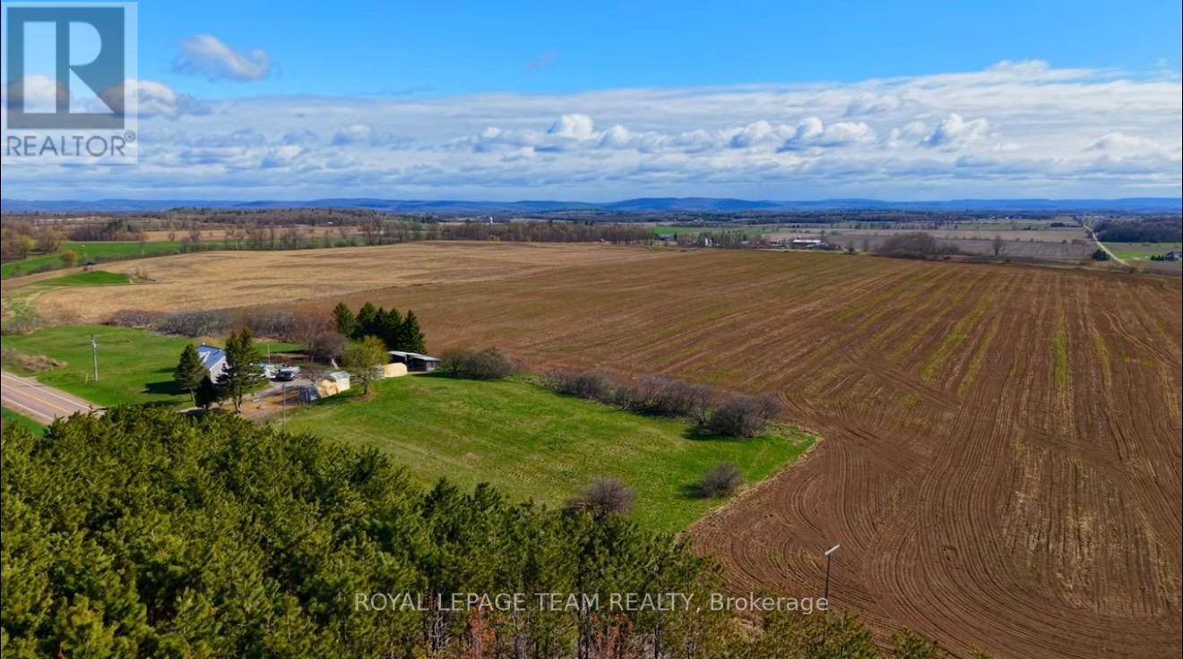 000 Lookout Road, Whitewater Region, Ontario  K0J 2L0 - Photo 3 - X13107138
