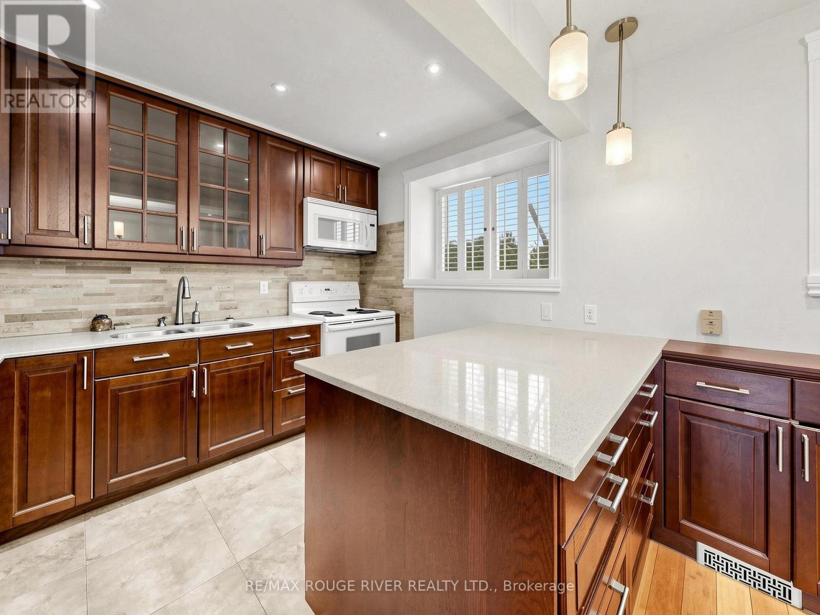 141 - 25 Collinsgrove Road, Toronto, Ontario  M1E 3S3 - Photo 2 - E13259542