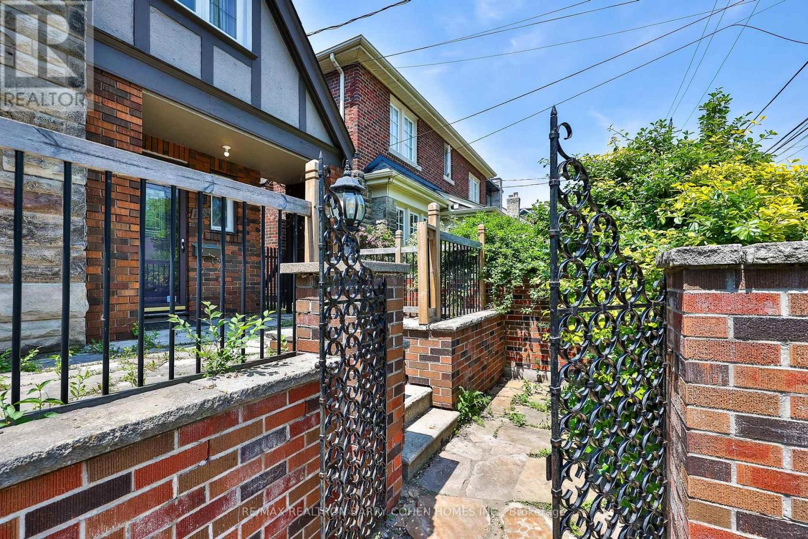138 Fallingbrook Road, Toronto, Ontario  M1N 2T6 - Photo 2 - E13413822