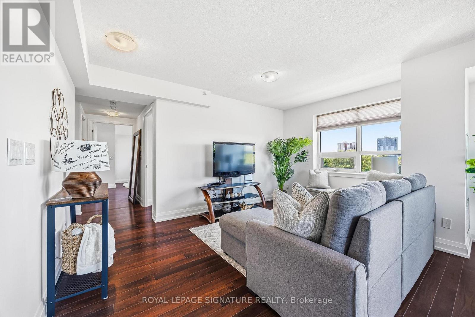 601 - 3520 Danforth Avenue, Toronto, Ontario  M1L 1E5 - Photo 5 - E13414058