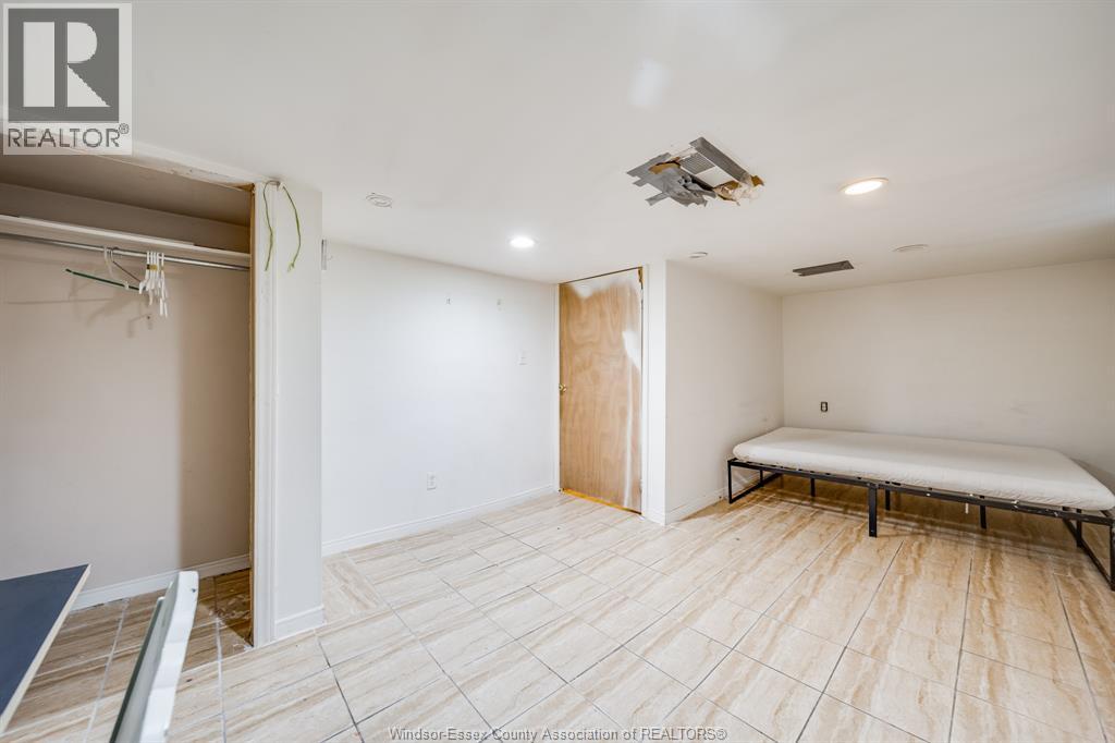 494 Rankin, Windsor, Ontario  N9B 2R7 - Photo 27 - 26012745