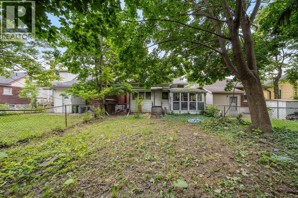 494 Rankin, Windsor, Ontario  N9B 2R7 - Photo 31 - 26012745