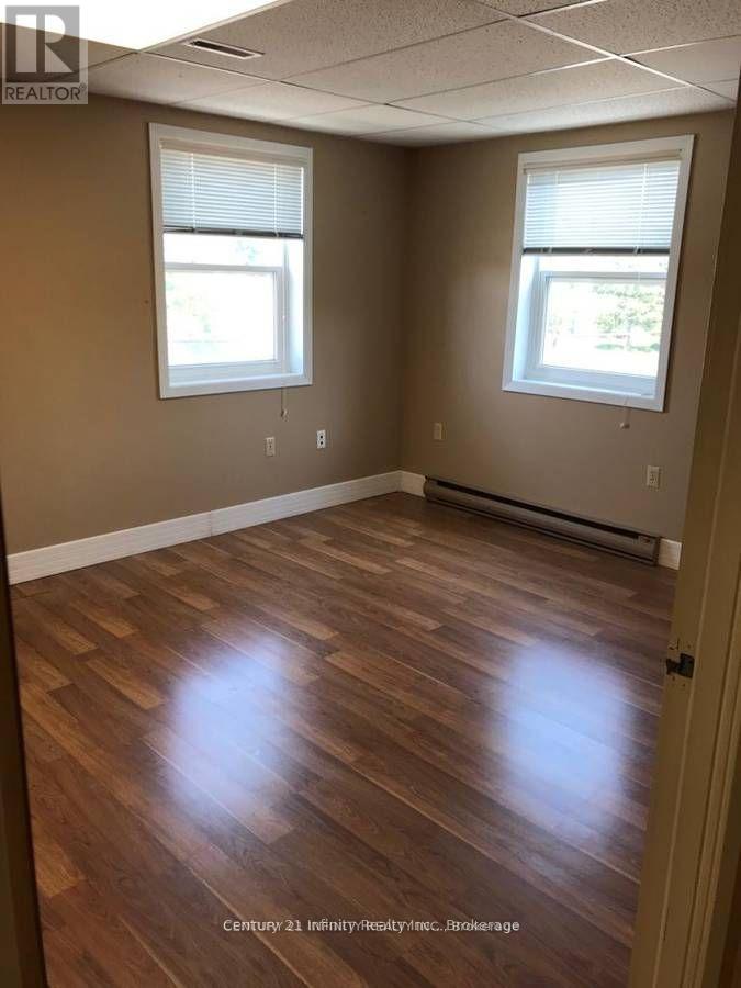 204 - 909 Simcoe Street N, Oshawa, Ontario  L1G 4W1 - Photo 2 - E13414390