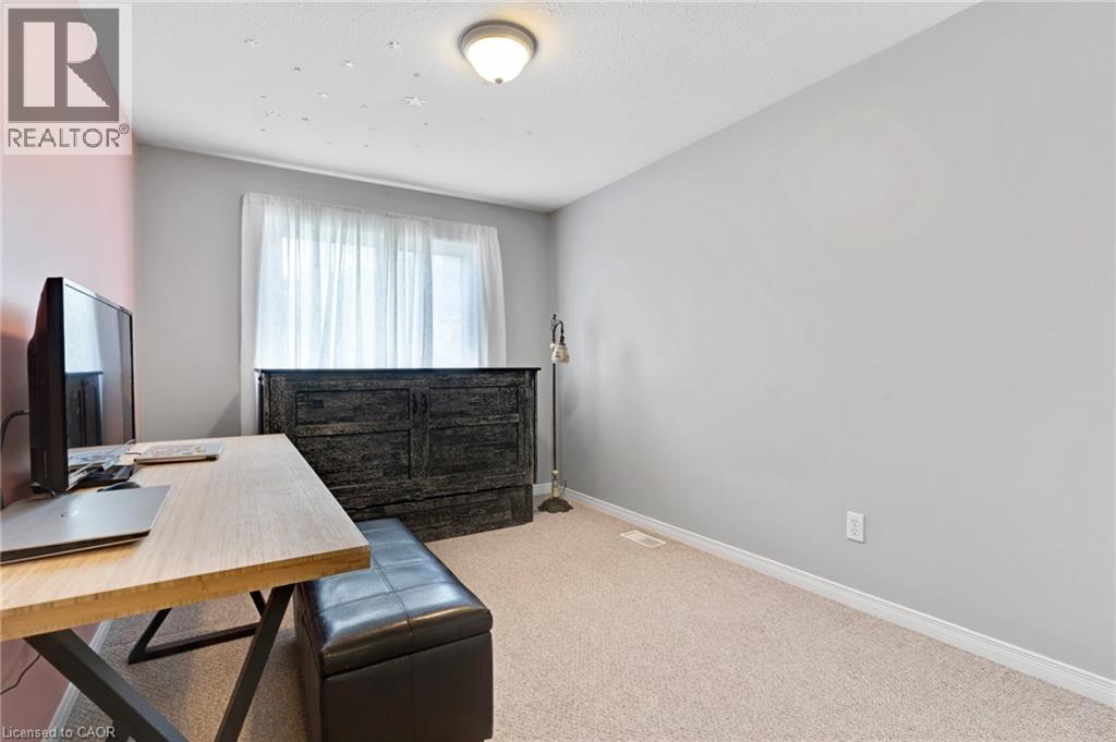 249 Wilderness Drive, Kitchener, Ontario  N2E 3R4 - Photo 31 - 40834862