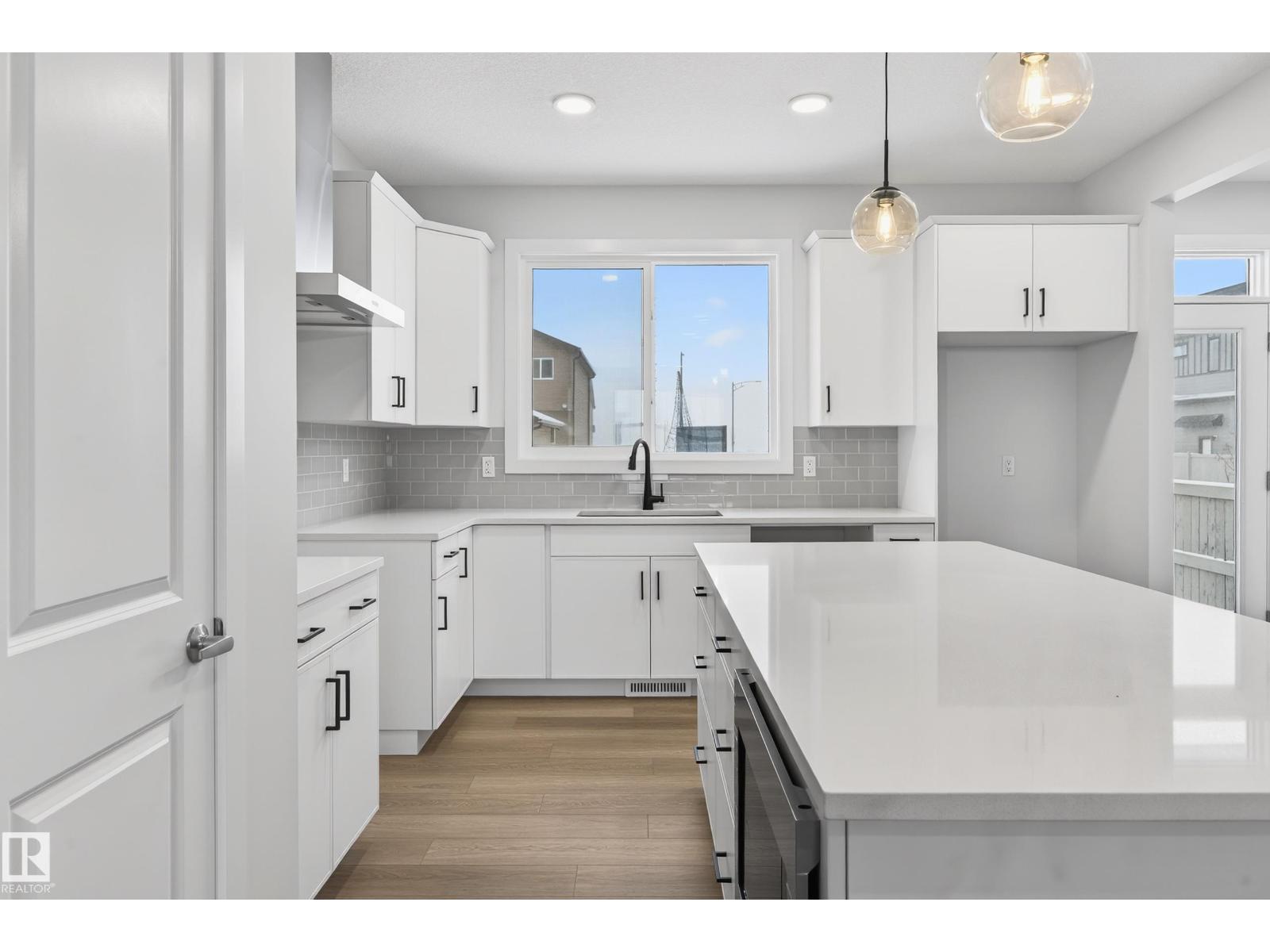 17203 3 St NW, Edmonton, Alberta  T5Y 4G7 - Photo 1 - E4491108