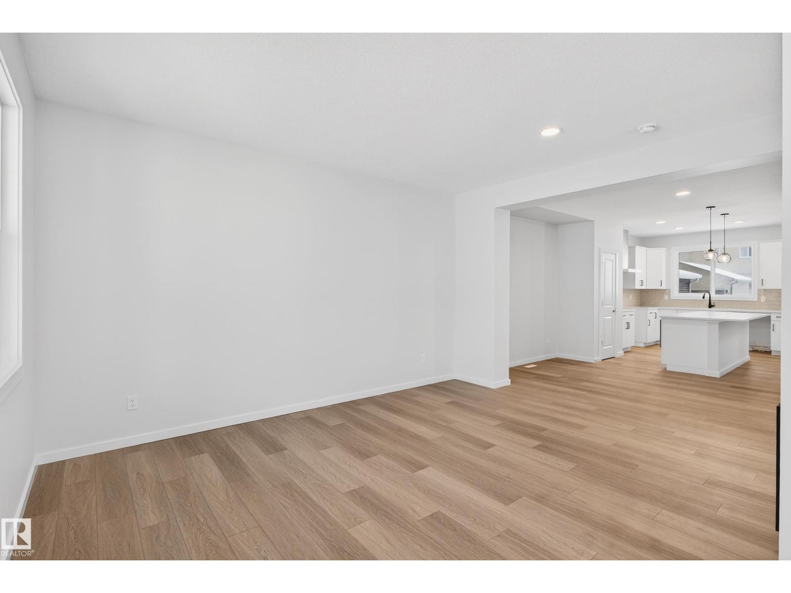 17203 3 St NW, Edmonton, Alberta  T5Y 4G7 - Photo 6 - E4491108
