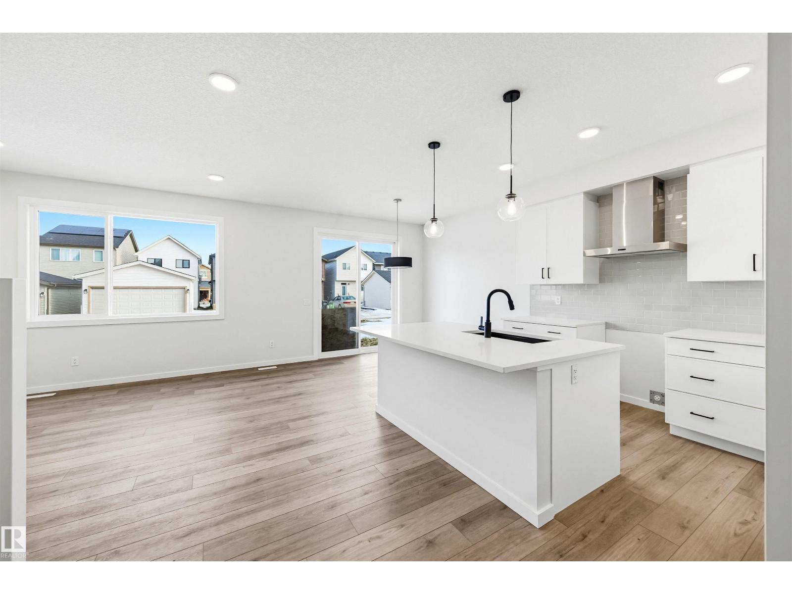 17351 3 St NW, Edmonton, Alberta  T5Y 4G7 - Photo 8 - E4473808