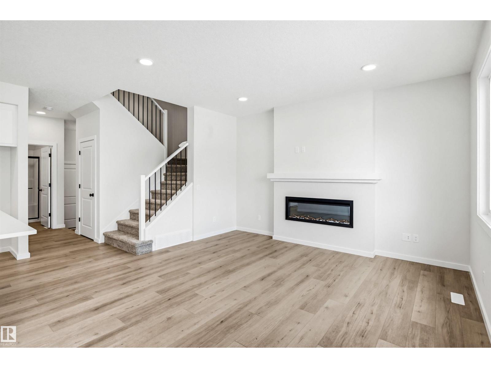 17351 3 St NW, Edmonton, Alberta  T5Y 4G7 - Photo 11 - E4473808