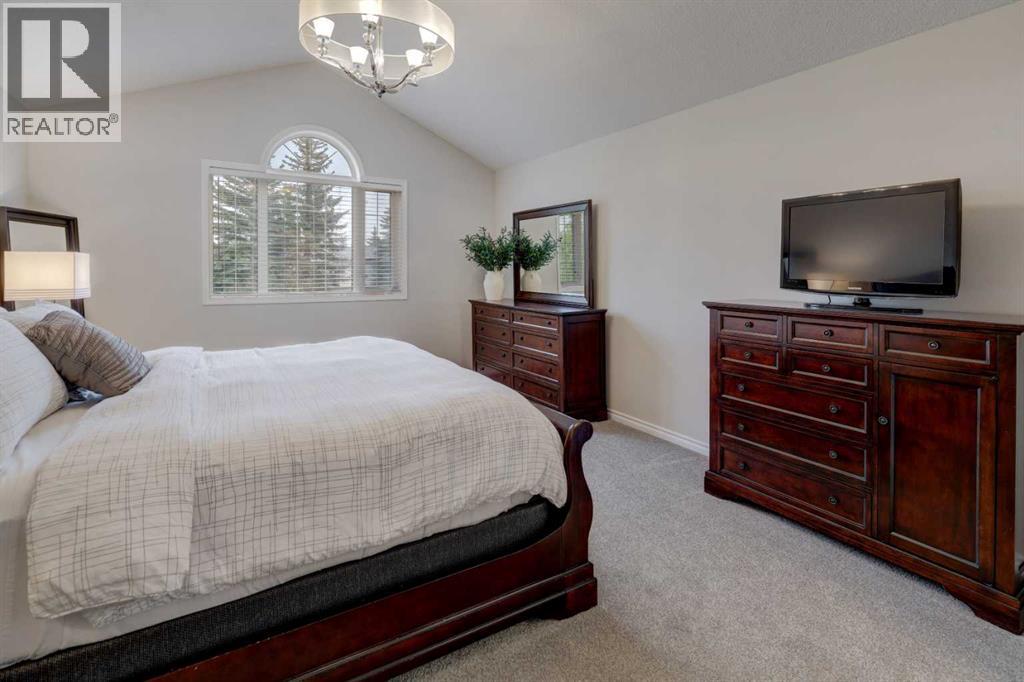 174 Mt Robson Close SE, Calgary, Alberta  T2Z 2E2 - Photo 18 - A2317379