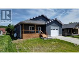 9 WILLIAMS DRIVE, Bancroft, Ontario