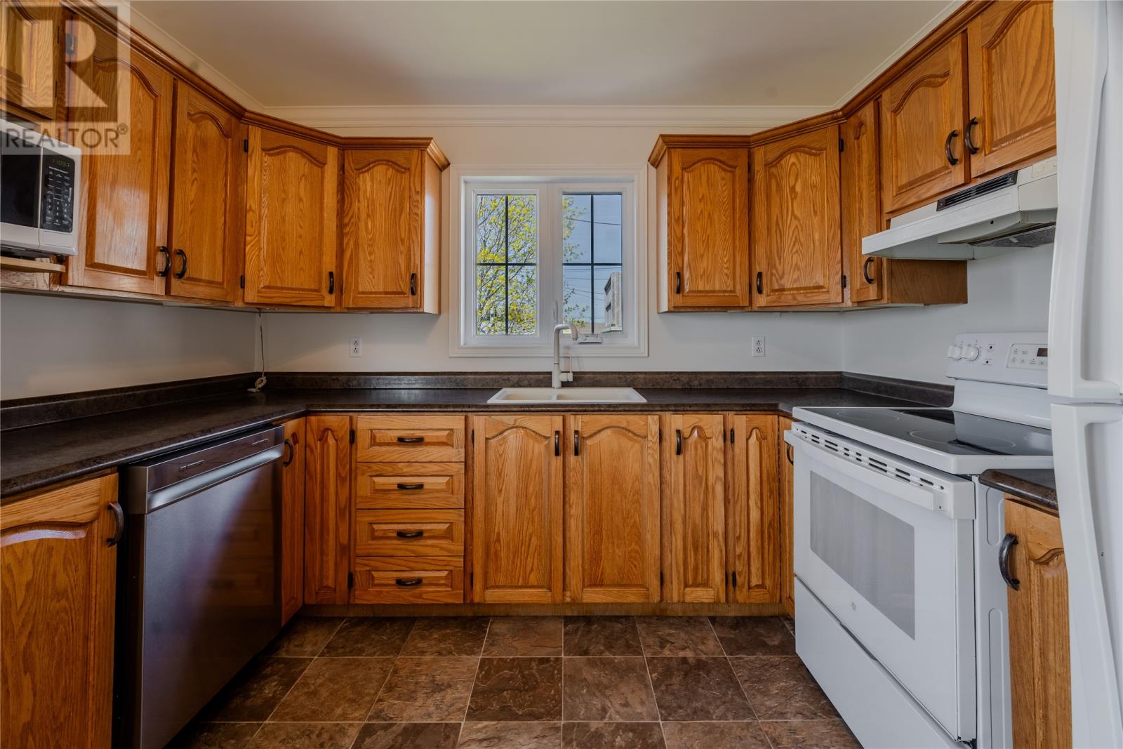 4 Crystal Place, Mount Pearl, Newfoundland & Labrador  A1N 4W6 - Photo 8 - 1298620
