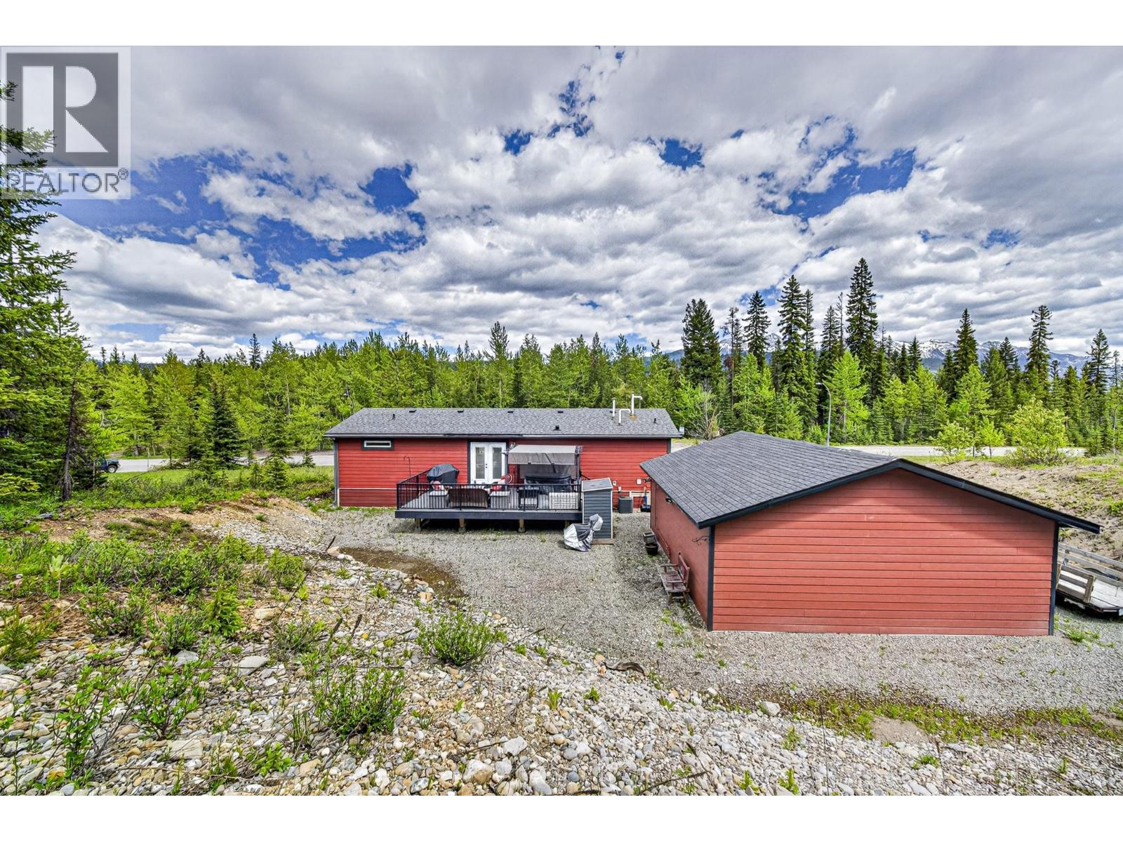 115 Deerborne Drive, Elkford, British Columbia  V0B 1H0 - Photo 43 - 10390537