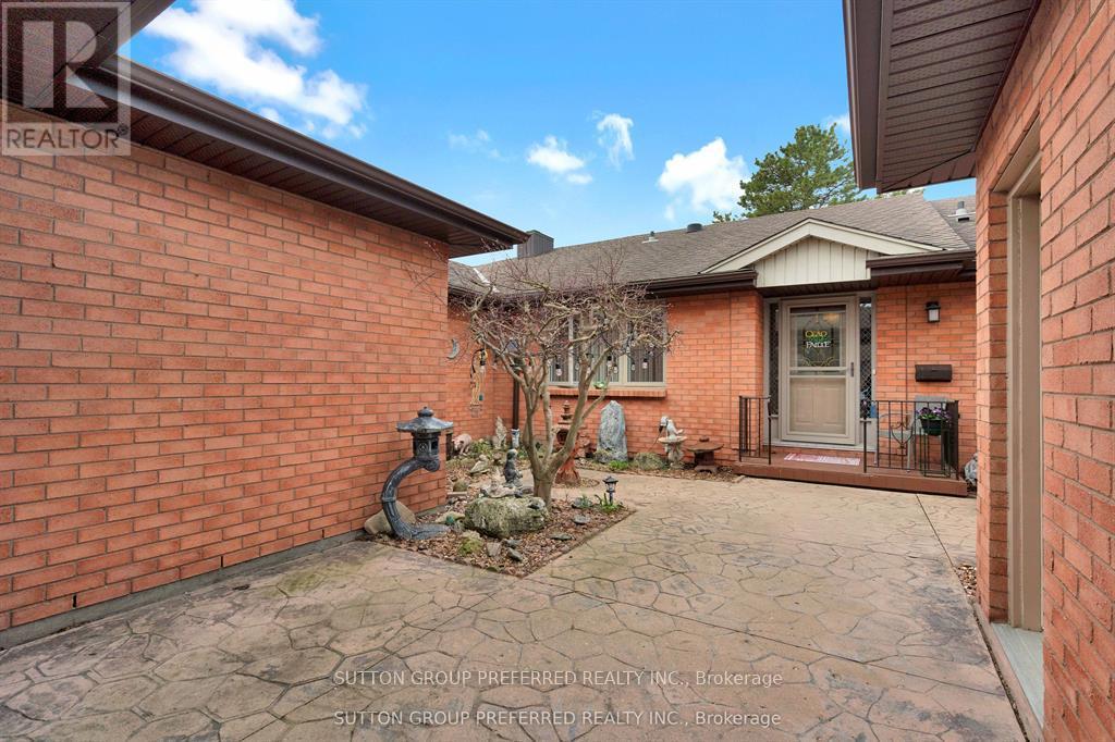 18 - 55 Fiddlers Green Road, London North, Ontario N6H 4T8 - Photo 3 - X13414268