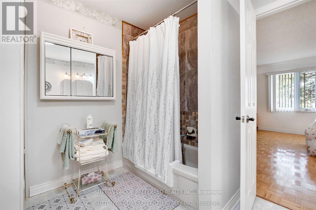 18 - 55 Fiddlers Green Road, London North, Ontario N6H 4T8 - Photo 31 - X13414268