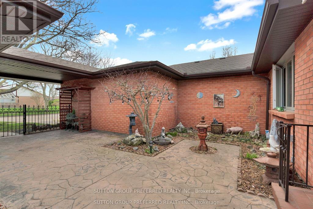 18 - 55 Fiddlers Green Road, London North, Ontario N6H 4T8 - Photo 4 - X13414268