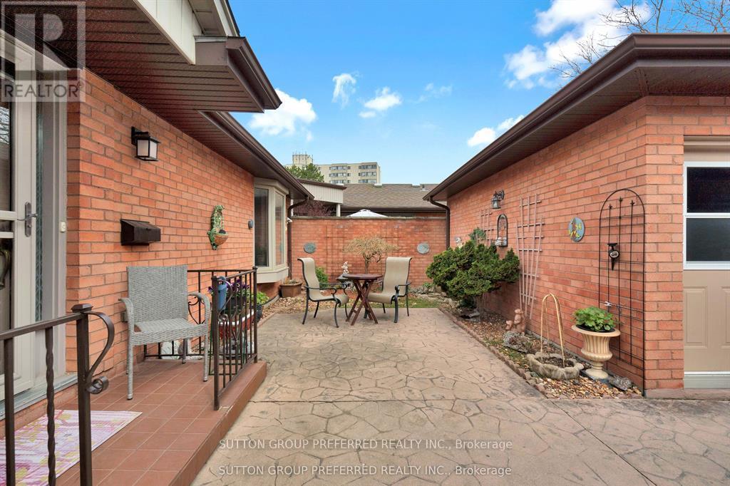 18 - 55 Fiddlers Green Road, London North, Ontario  N6H 4T8 - Photo 5 - X13414268