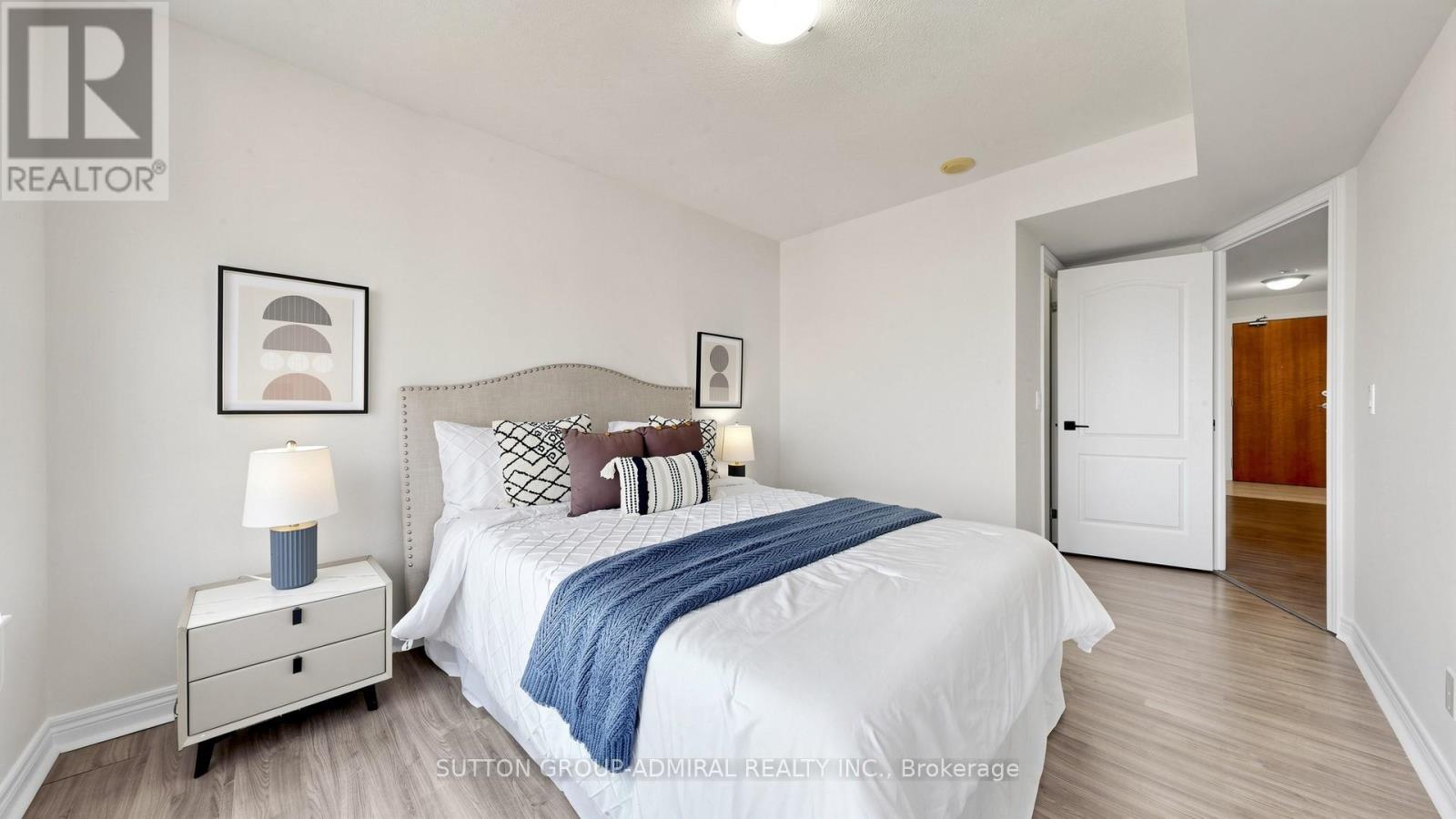 811 - 50 Disera Drive, Vaughan, Ontario L4J 9E9 - Photo 12 - N13413860