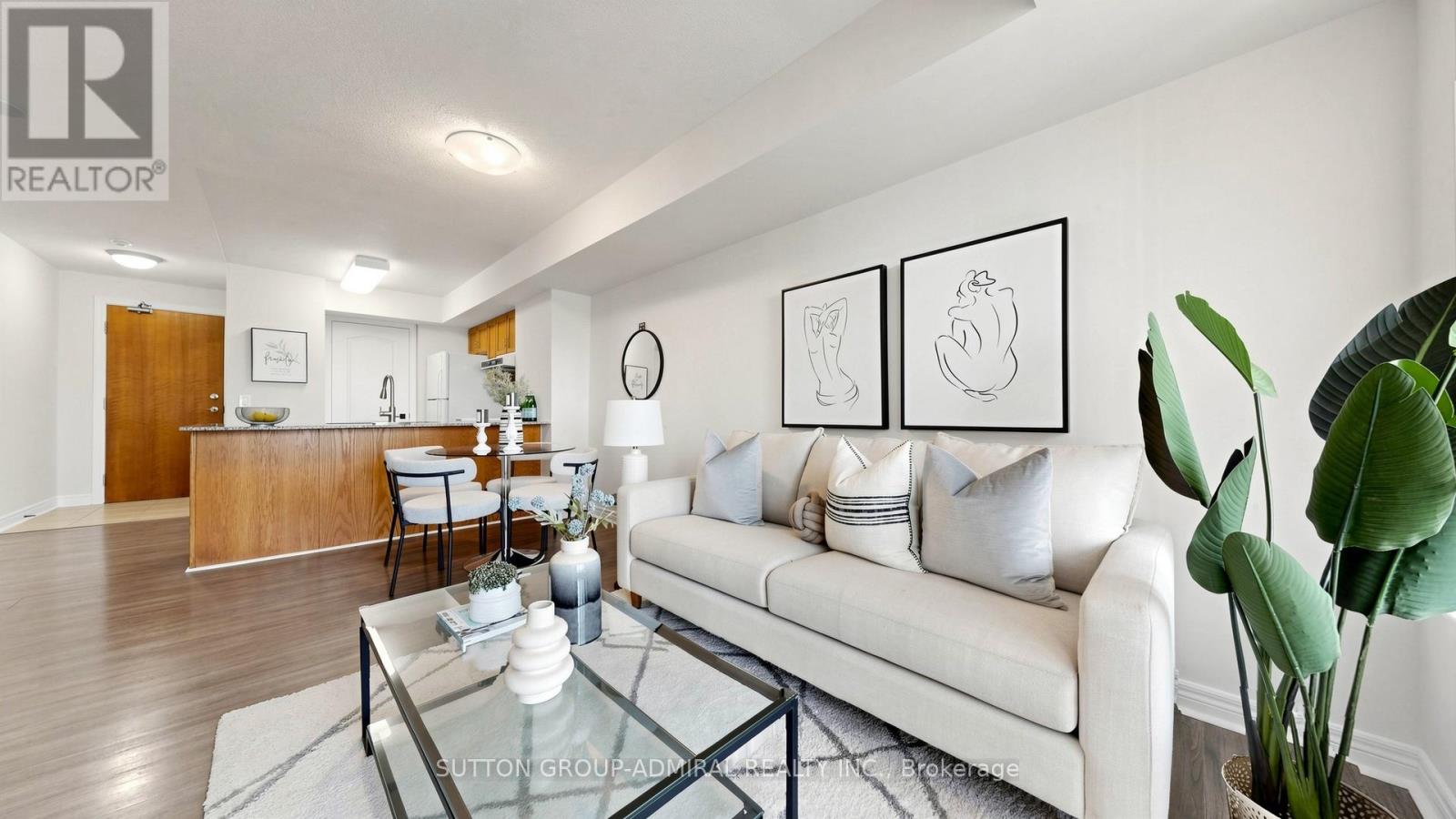 811 - 50 Disera Drive, Vaughan, Ontario L4J 9E9 - Photo 2 - N13413860