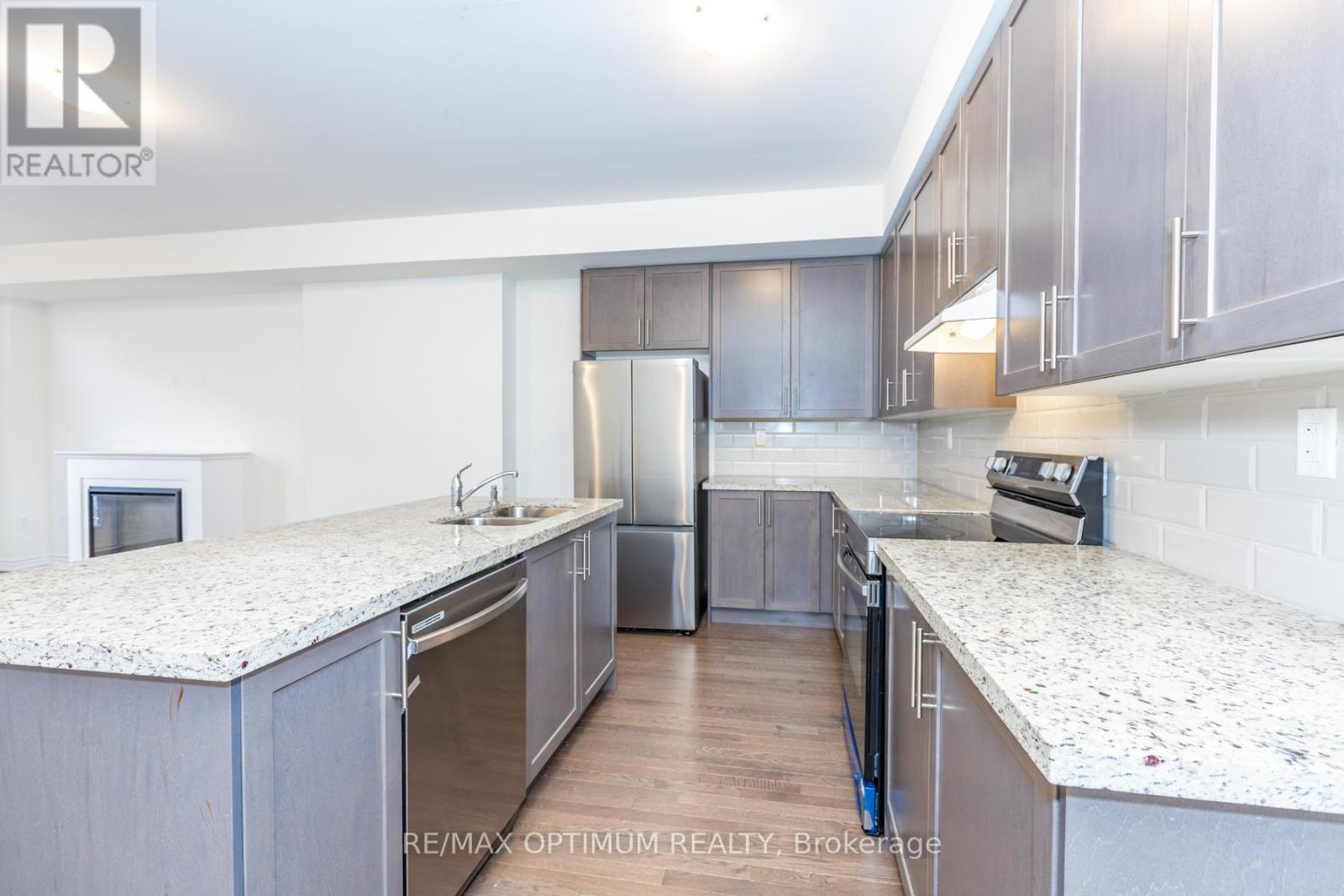 15 Gunton Street, Aurora, Ontario L4G 4A9 - Photo 13 - N13413966