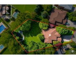 69 KING'S CROSS AVENUE, Richmond Hill, Ontario