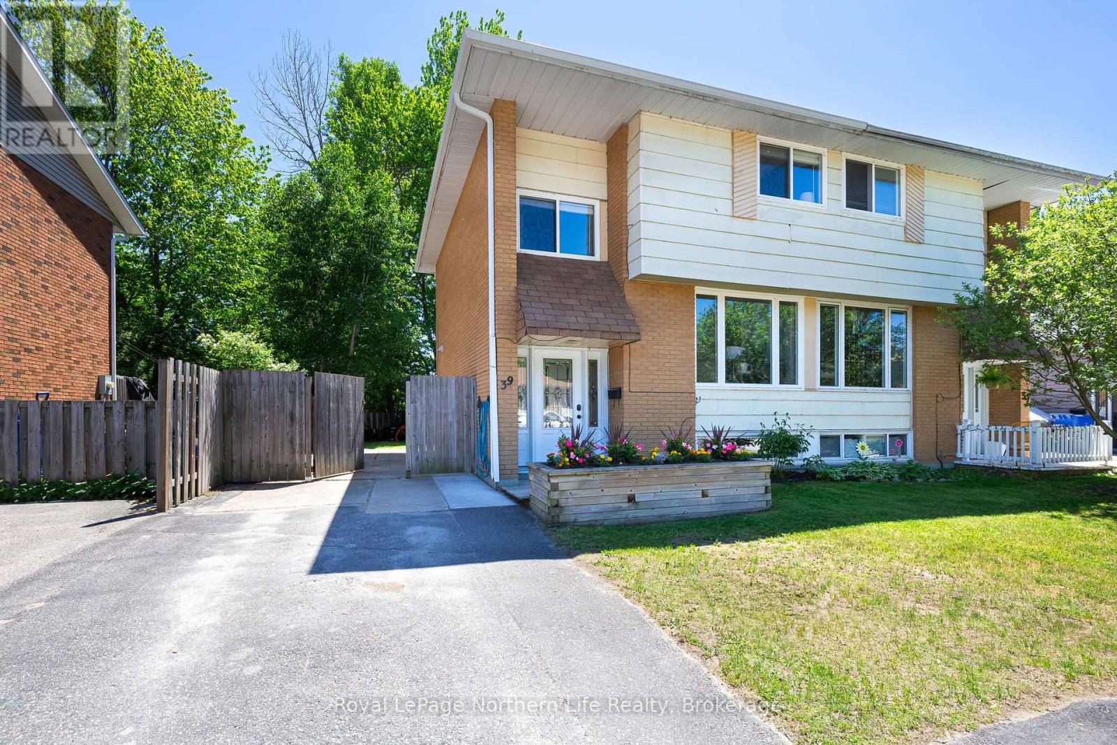 39 Lovell Avenue, North Bay (Ferris), Ontario  P1A 3R7 - Photo 2 - X13413928