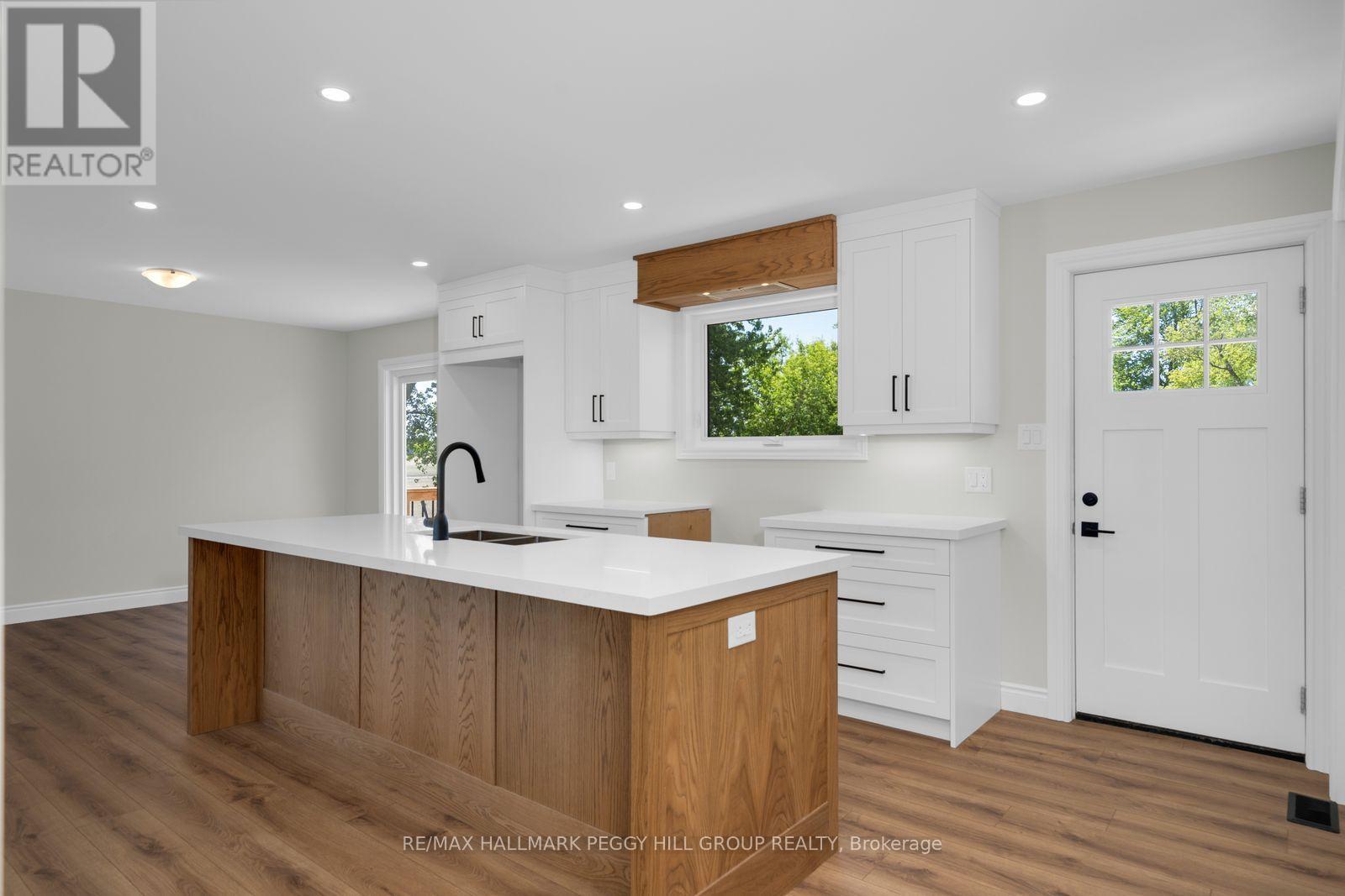 1100 Vespra Valley Road, Springwater, Ontario  L9X 1H6 - Photo 4 - S13413974