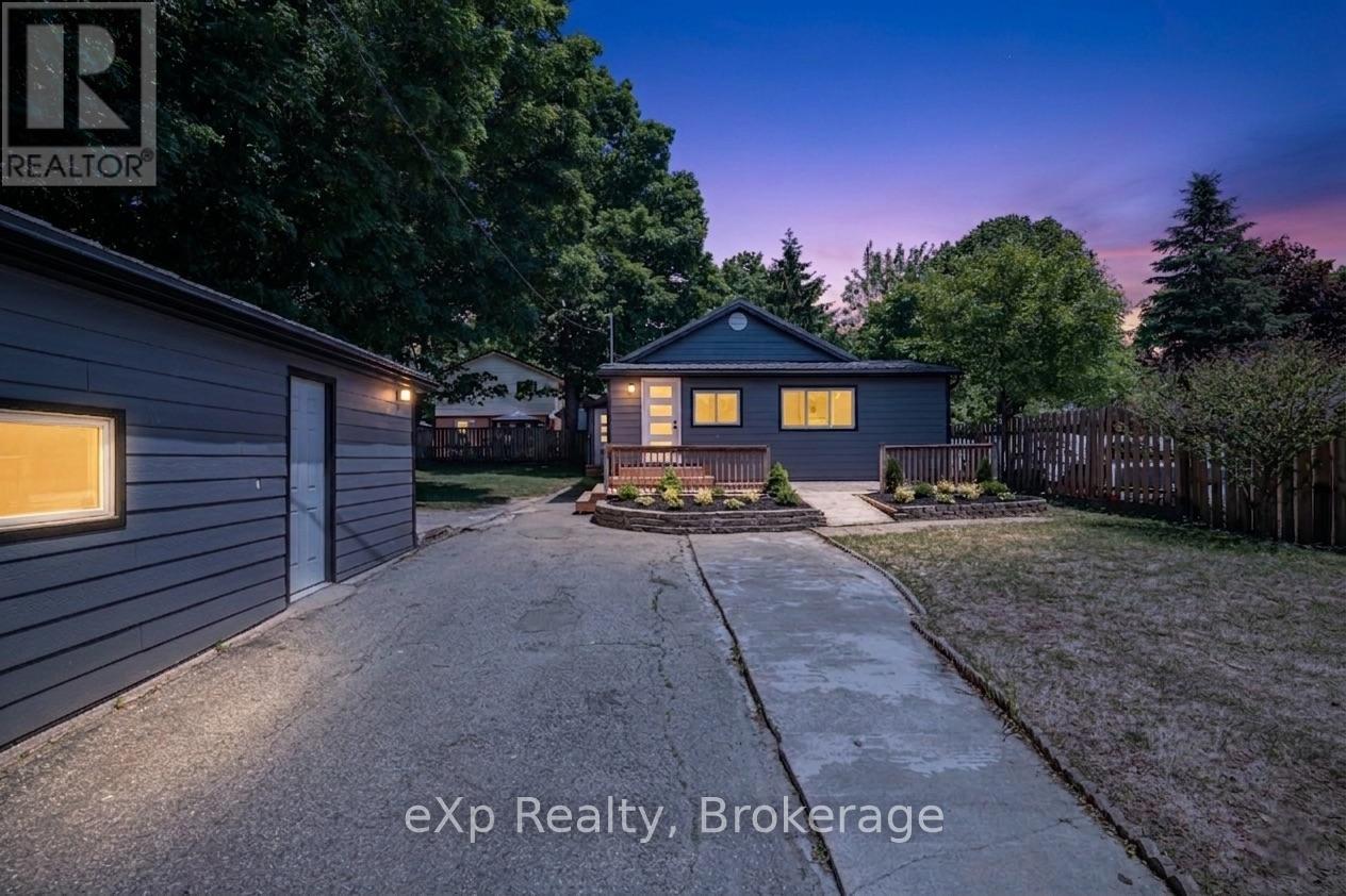 59 Norwich Avenue, Woodstock, Ontario  N4S 3V1 - Photo 2 - X13413282