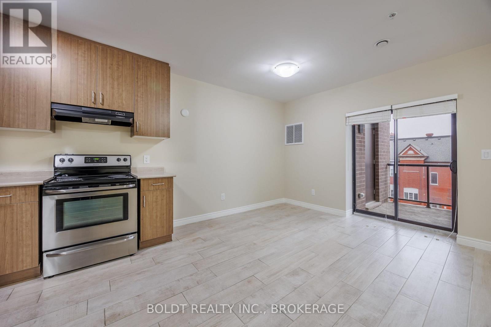 407 - 5837 Dunn Street, Niagara Falls, Ontario  L2G 0X7 - Photo 5 - X13414262