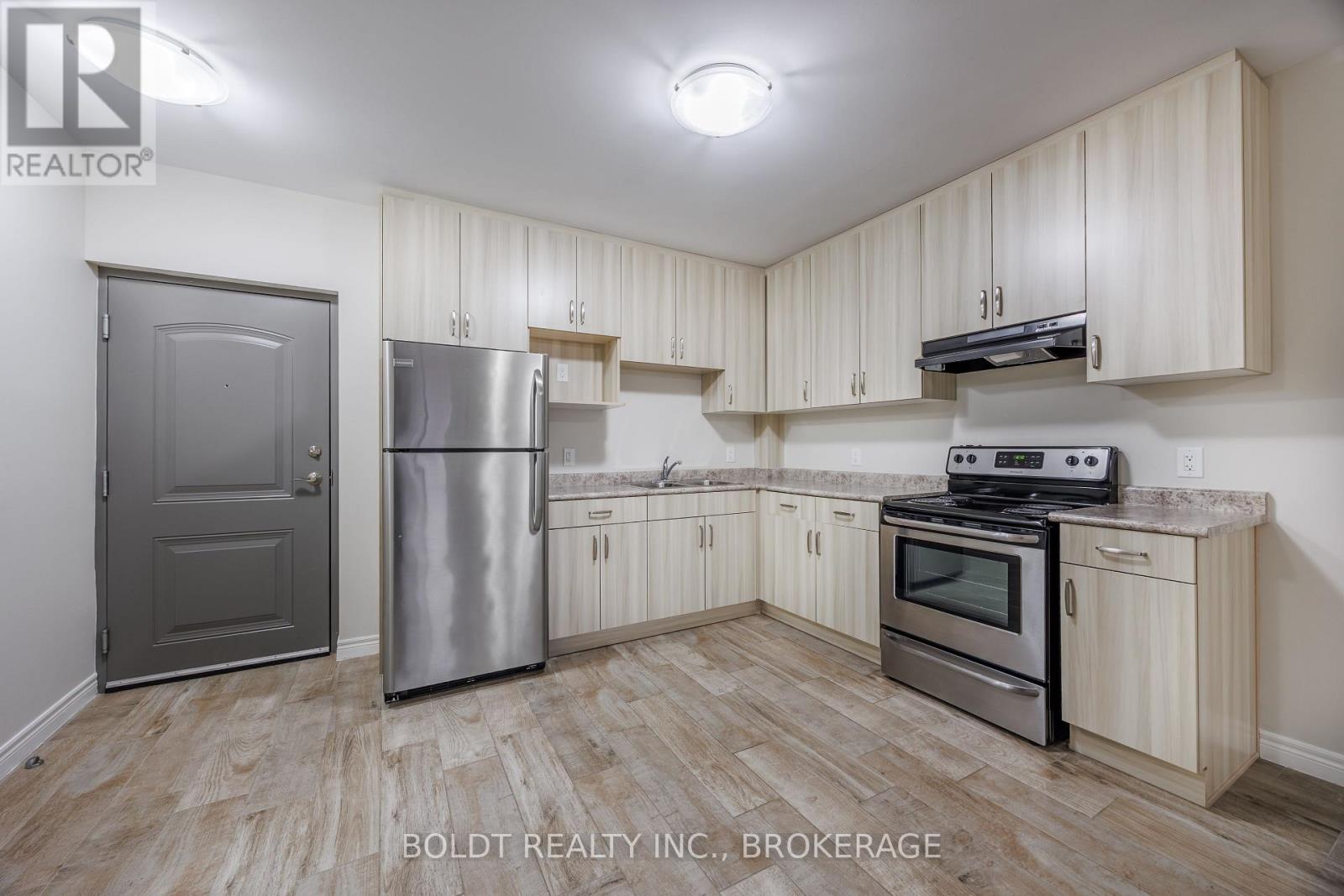 207 - 5837 Dunn Street, Niagara Falls, Ontario  L2G 0X7 - Photo 4 - X13414266
