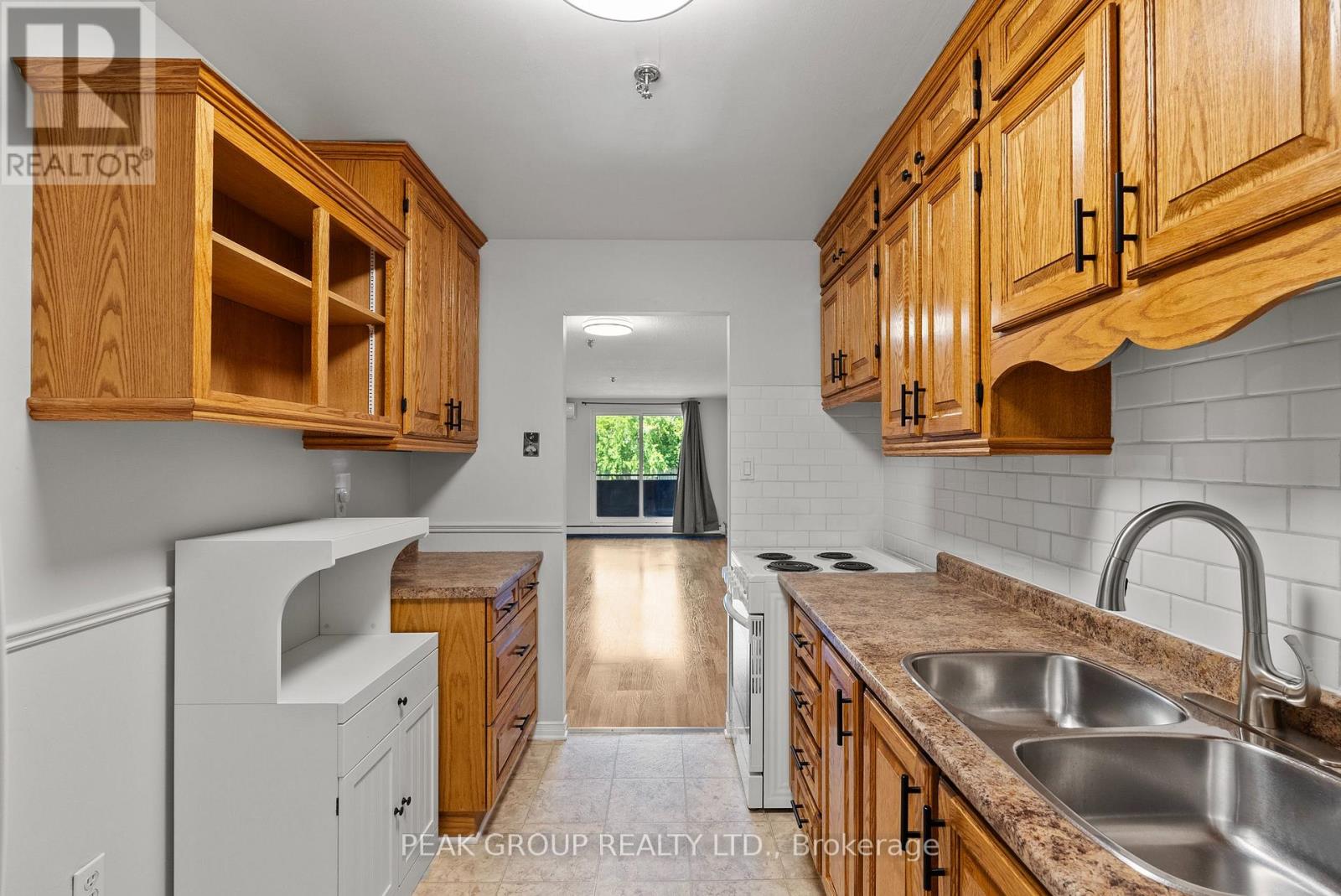 205 - 3955 Portage Road, Niagara Falls, Ontario  L2J 3W2 - Photo 8 - X13414370
