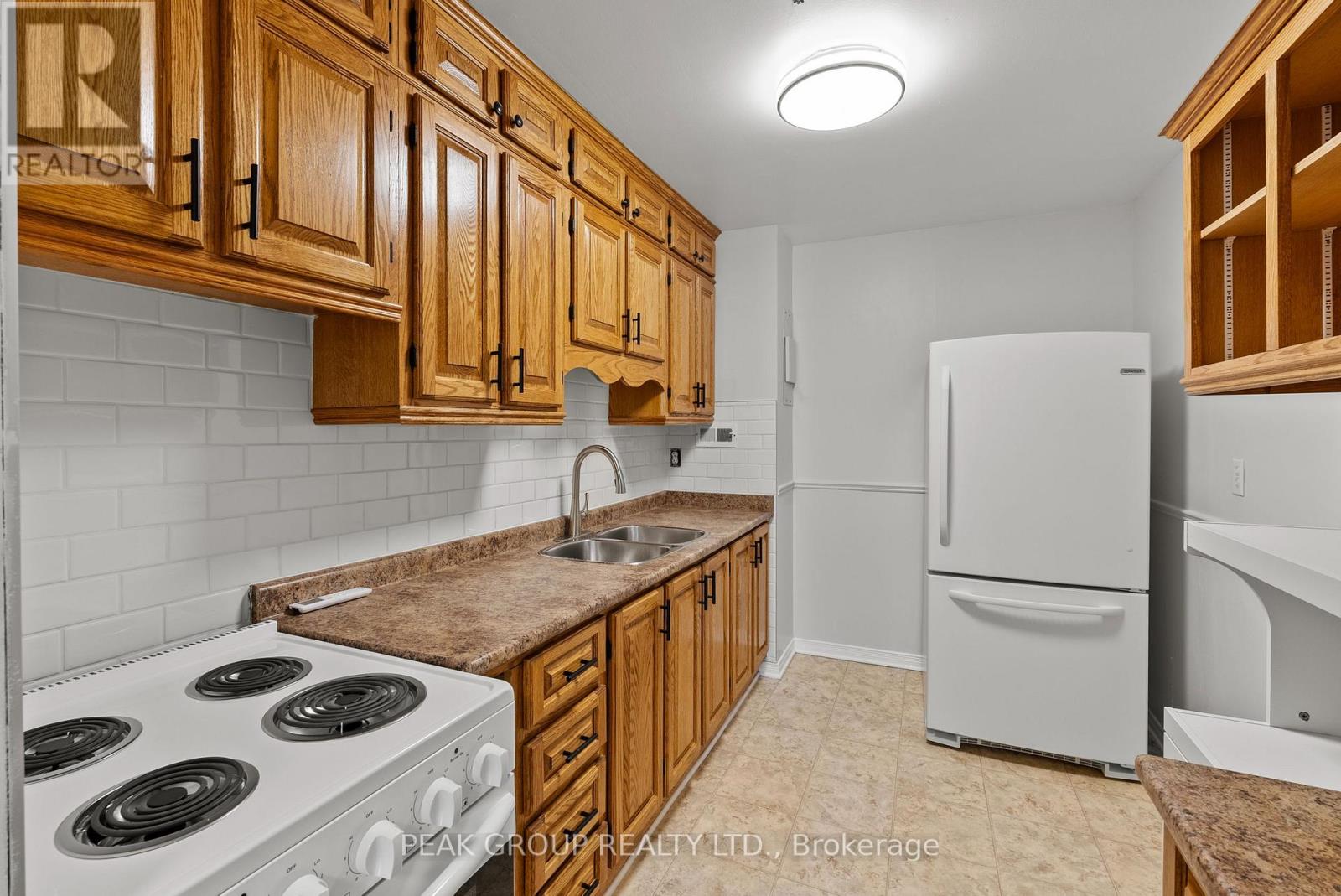 205 - 3955 Portage Road, Niagara Falls, Ontario  L2J 3W2 - Photo 9 - X13414370