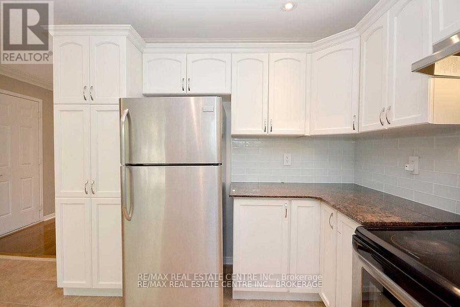 2343 Pine Glen Road, Oakville, Ontario  L6M 5J3 - Photo 14 - W13413810
