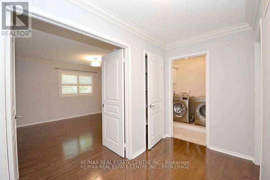 2343 Pine Glen Road, Oakville, Ontario  L6M 5J3 - Photo 19 - W13413810