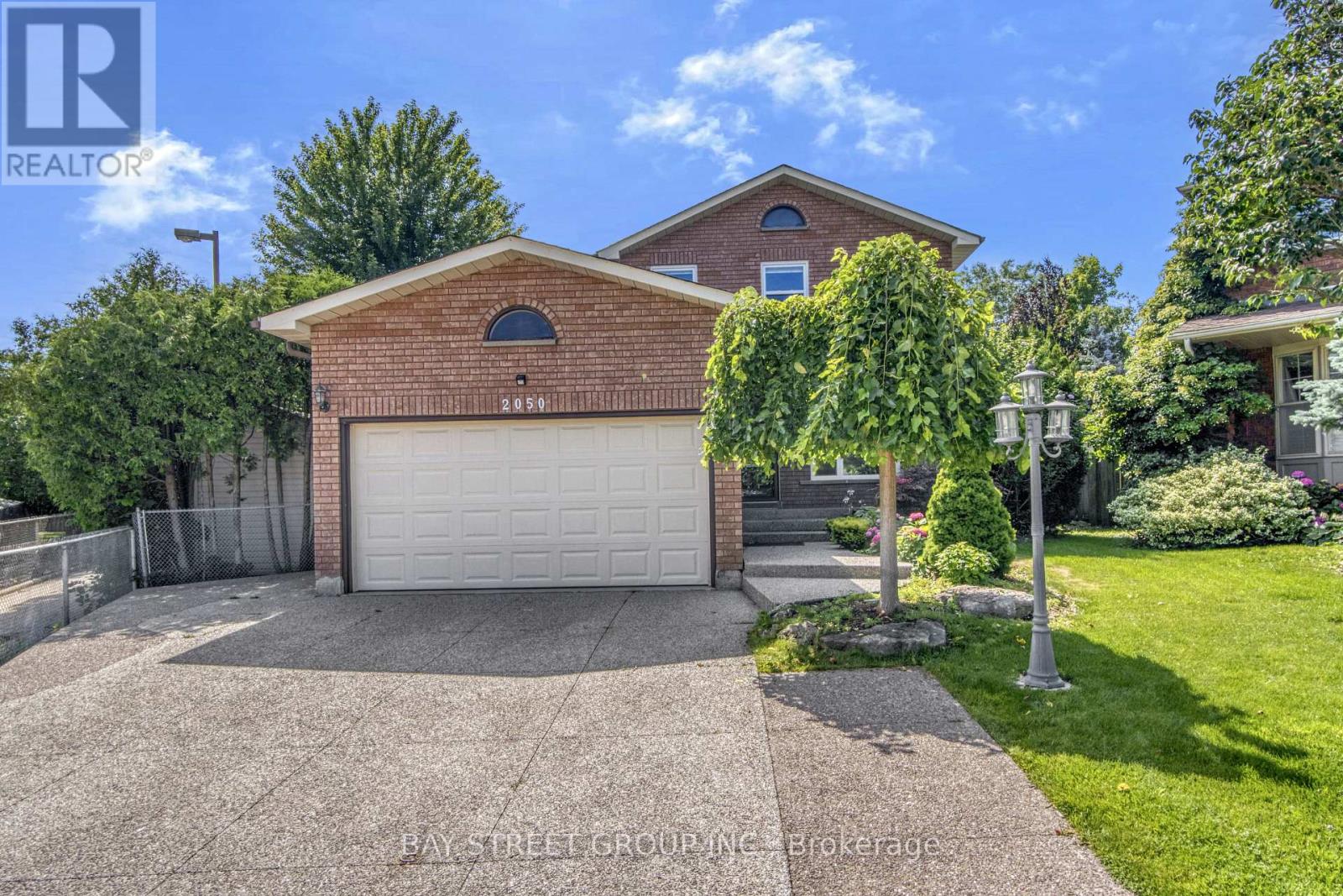 2050 TEESIDE COURT, Mississauga, Ontario