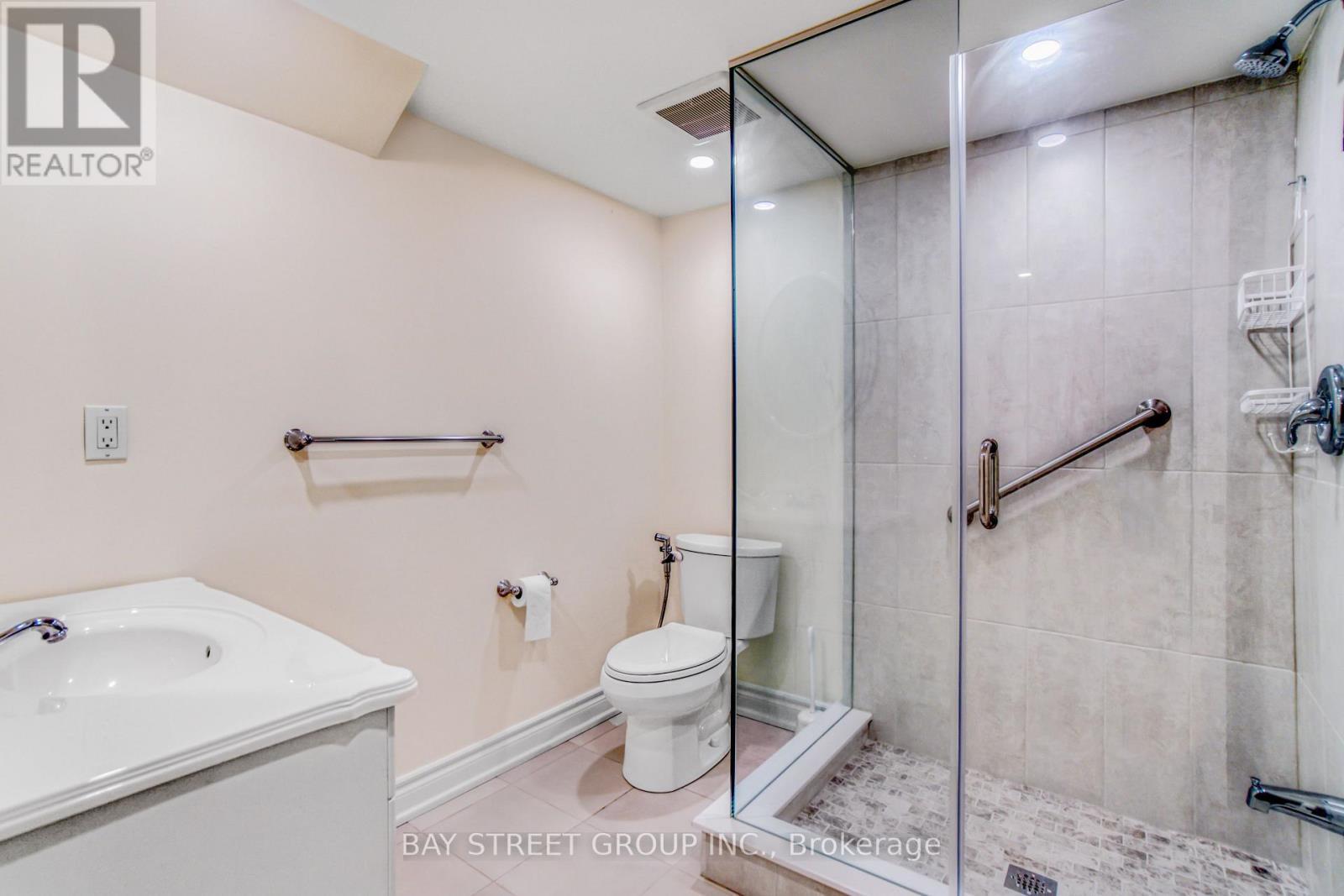 2050 Teeside Court, Mississauga, Ontario  L5M 3E5 - Photo 42 - W13413826