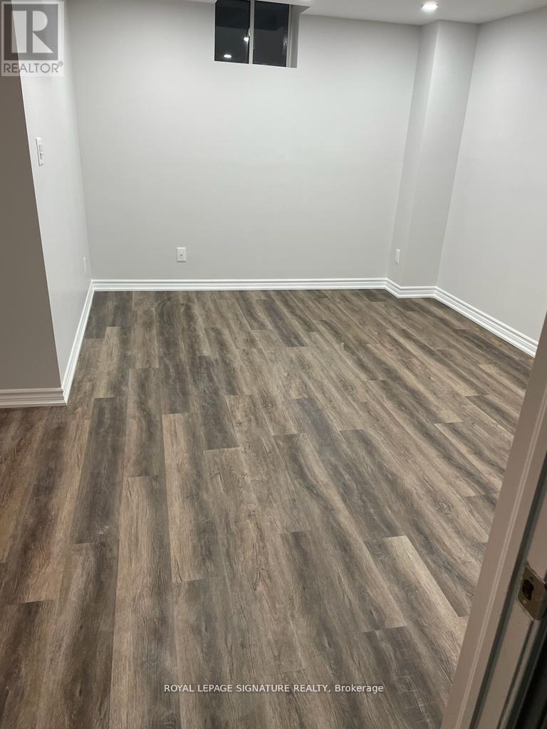 Lower - 2419 Bankside Drive, Mississauga, Ontario  L5M 6E6 - Photo 4 - W13413848