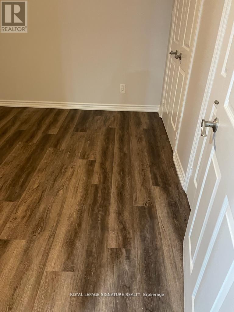Lower - 2419 Bankside Drive, Mississauga, Ontario  L5M 6E6 - Photo 5 - W13413848