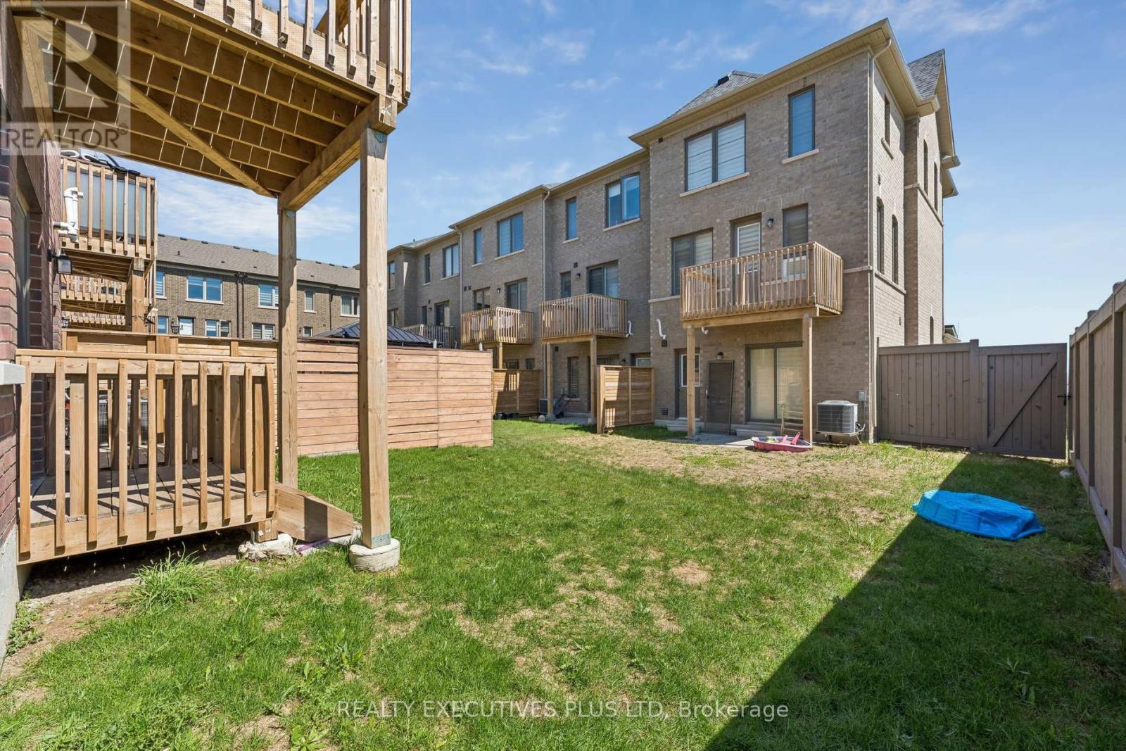 12 Vestry Way, Brampton, Ontario  L6P 4N8 - Photo 47 - W13413914