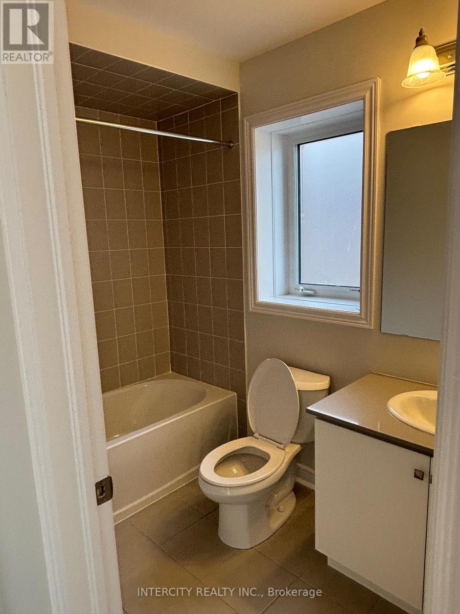 339 Inspire Boulevard, Brampton, Ontario  L6R 4E6 - Photo 11 - W13413952