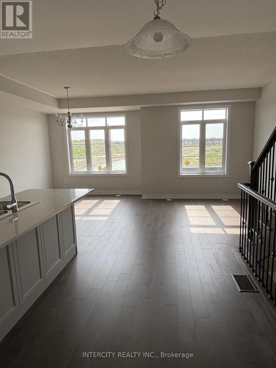339 Inspire Boulevard, Brampton, Ontario  L6R 4E6 - Photo 4 - W13413952