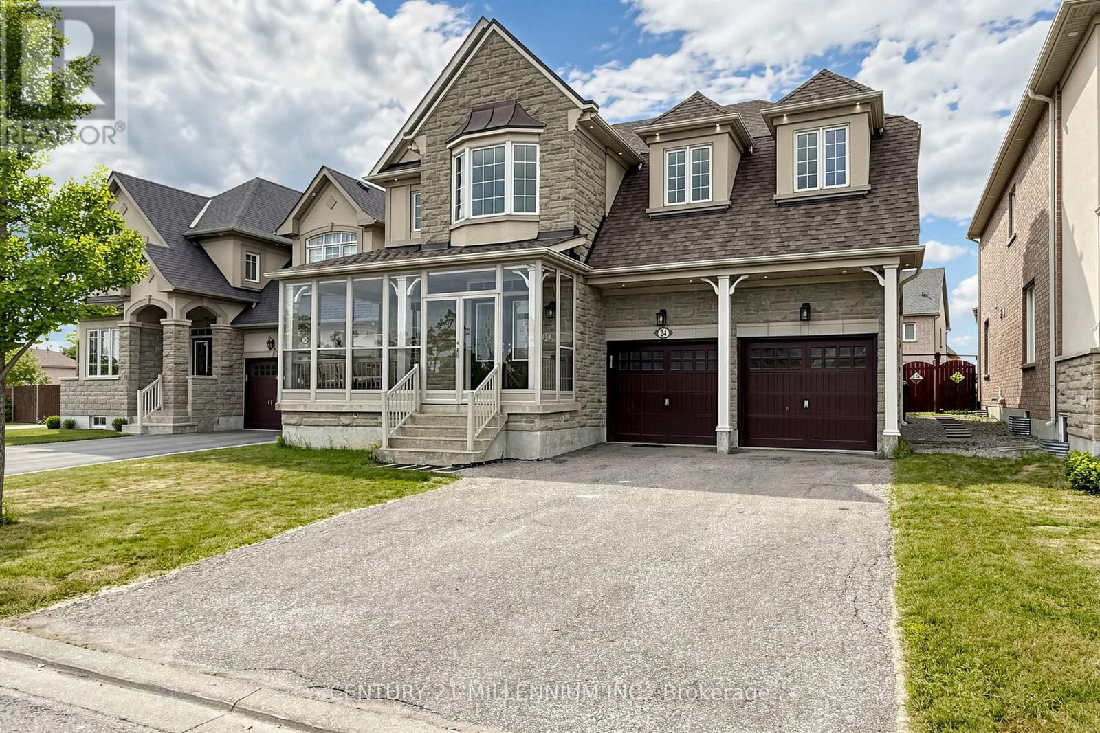 24 Fanfare Place, Brampton, Ontario  L6P 3E2 - Photo 4 - W13414062