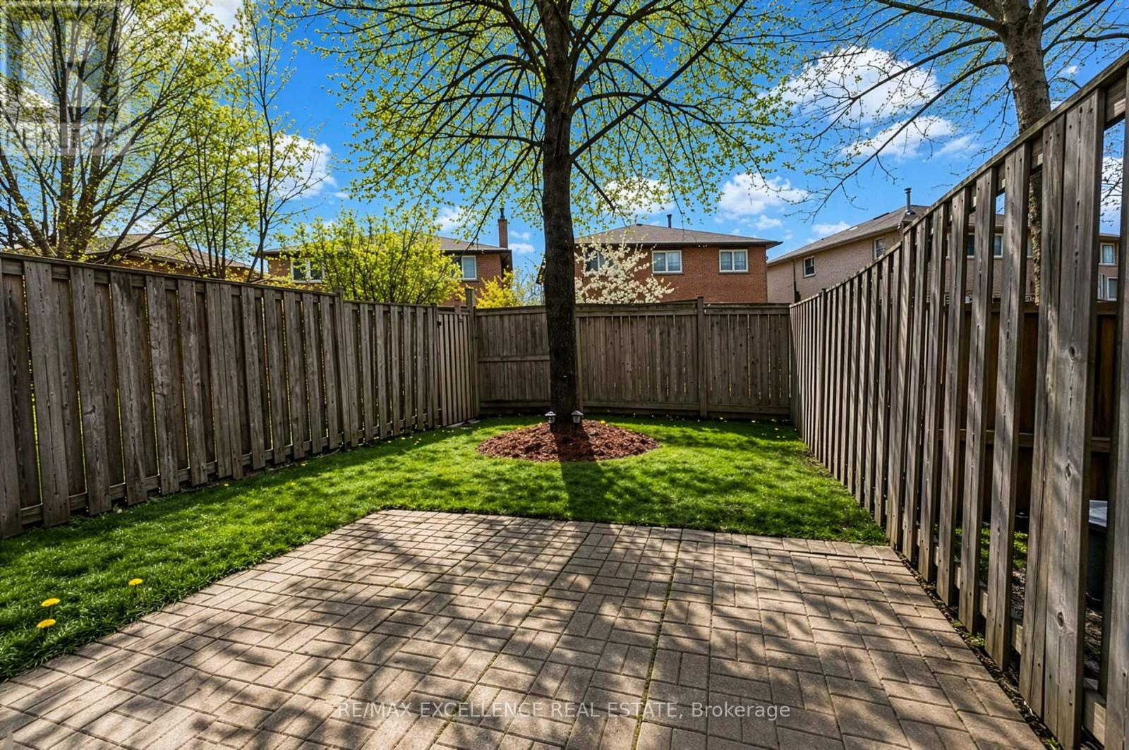 1 - 4920 Rathkeale Road, Mississauga, Ontario  L5V 2E9 - Photo 27 - W13414076