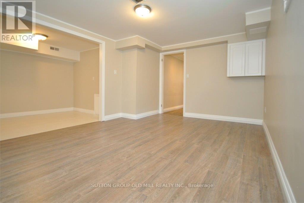 3606 Twinmaple Drive, Mississauga, Ontario L4Y 3R1 - Photo 13 - W13414148